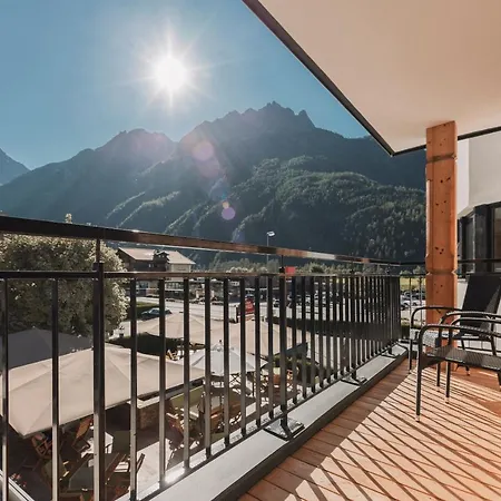 Peppone Apartment *