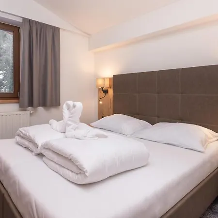 Peppone Apartment *