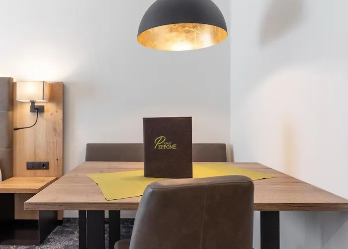 Peppone Apartament *